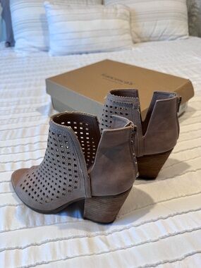 Francesca's Collections Taupe Open-Weave Peep-Toe Booties